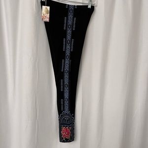 JOHNNY WAS BLACK MULTICOLOR FLORAL EMBROIDERED DAVIS LEGGING WOMENS XS NWT